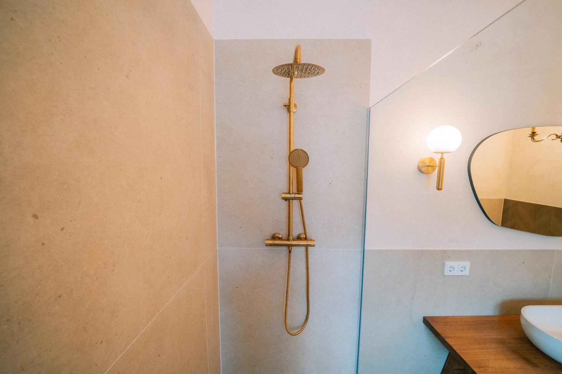 Gut Foersterlay - Exklusive Boutique Apartments Im Historischen Winzerhaus Direkt An Der Mosel Lösnich Quarto foto